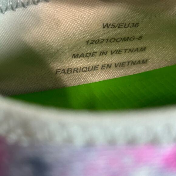 Oofos Oomg EeZee Low Women’s Recovery Shoes Size 5 Multicolor - Picture 8 of 8